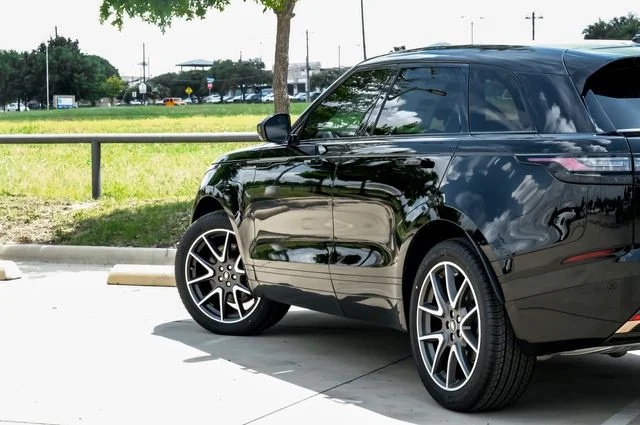 Certified Used 2025 Black Land Rover Dynamic SE image 13
