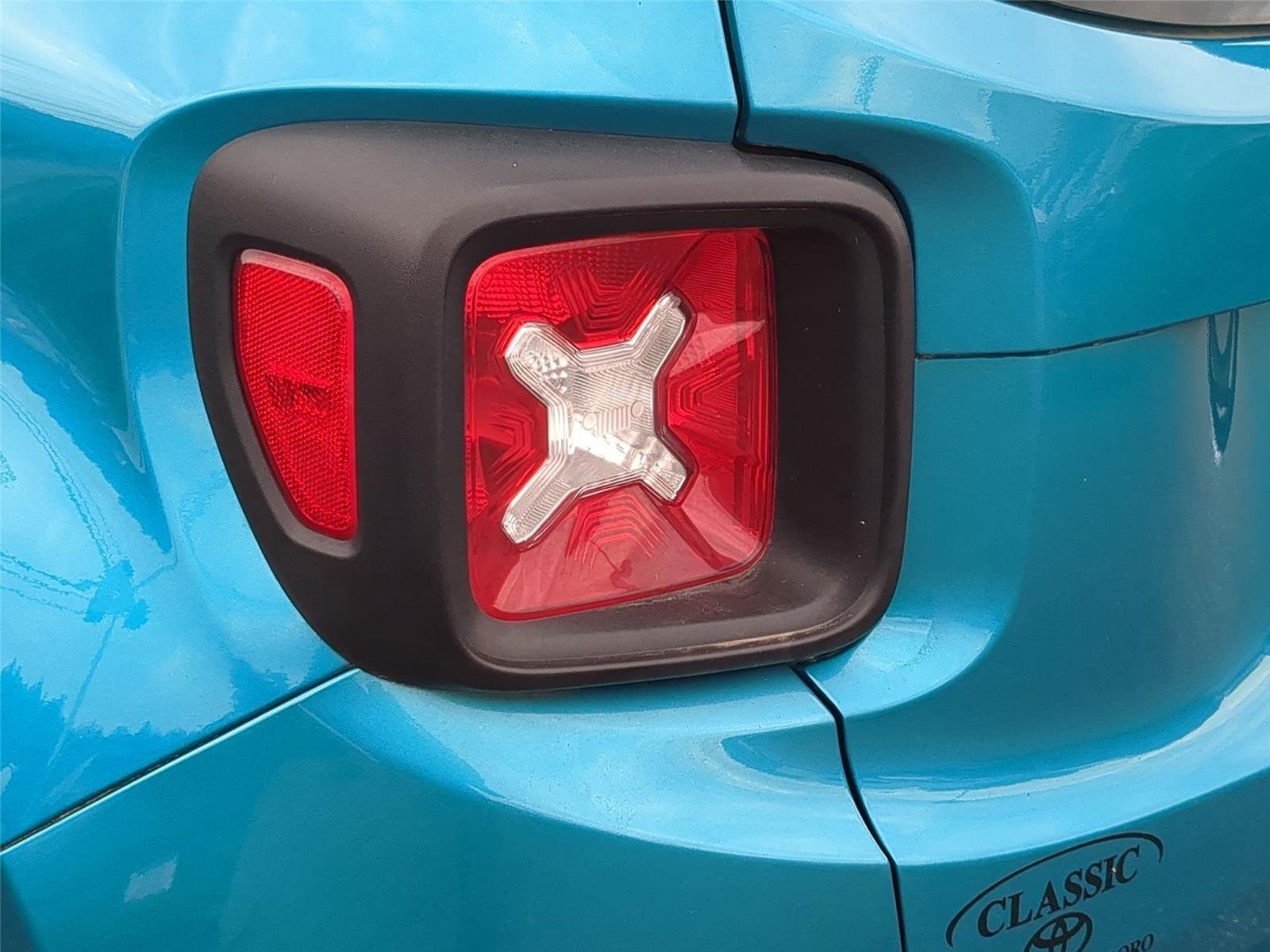 Used 2021 Bikini Metallic Clearcoat Jeep Sport image 12