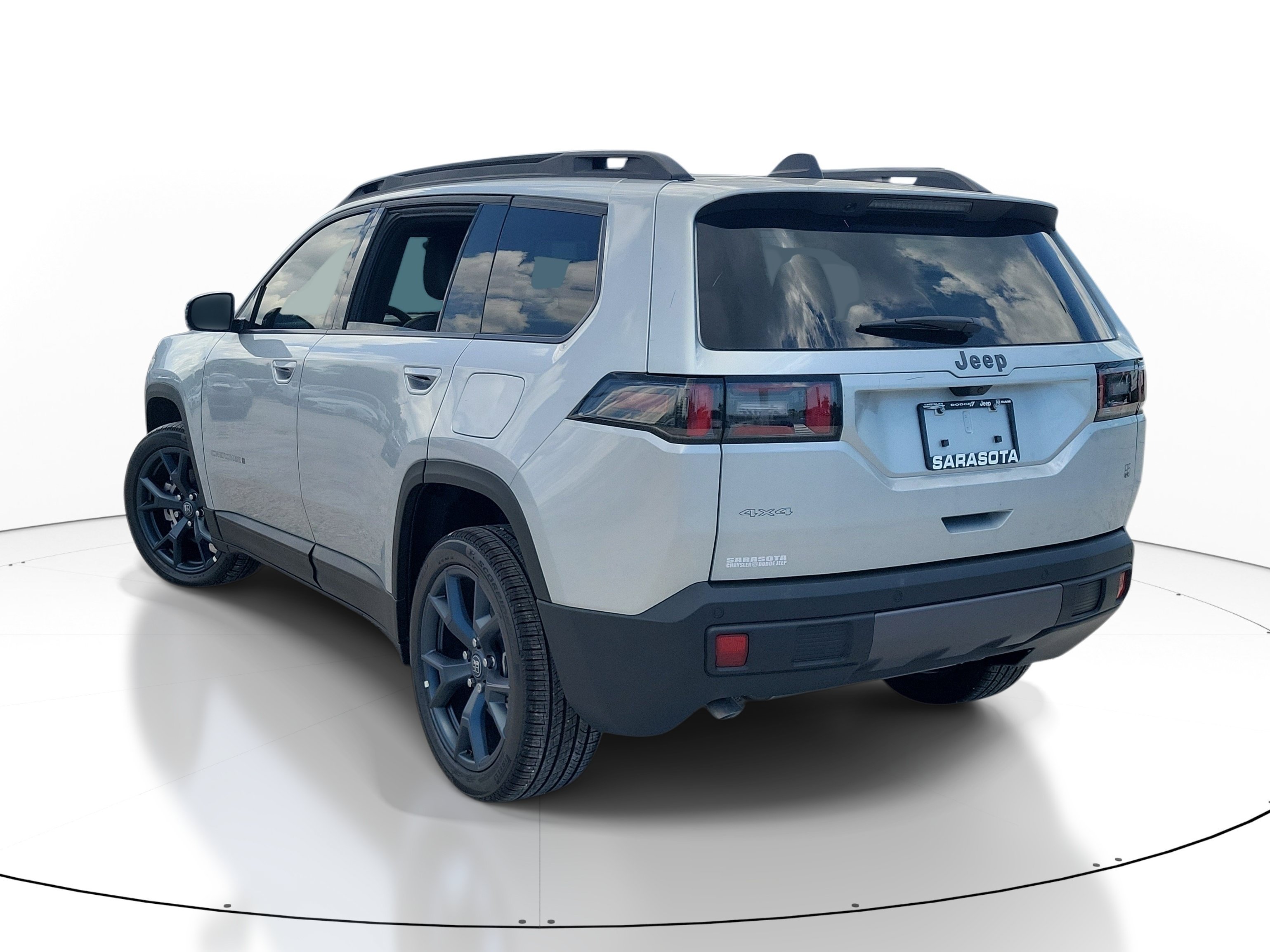 New 2026 Silver Zynith Clear-Coat Exterior Paint Jeep 85th Anniversary image 4