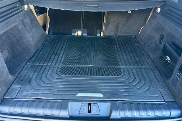 Certified Used 2025 Blue Land Rover SE image 14