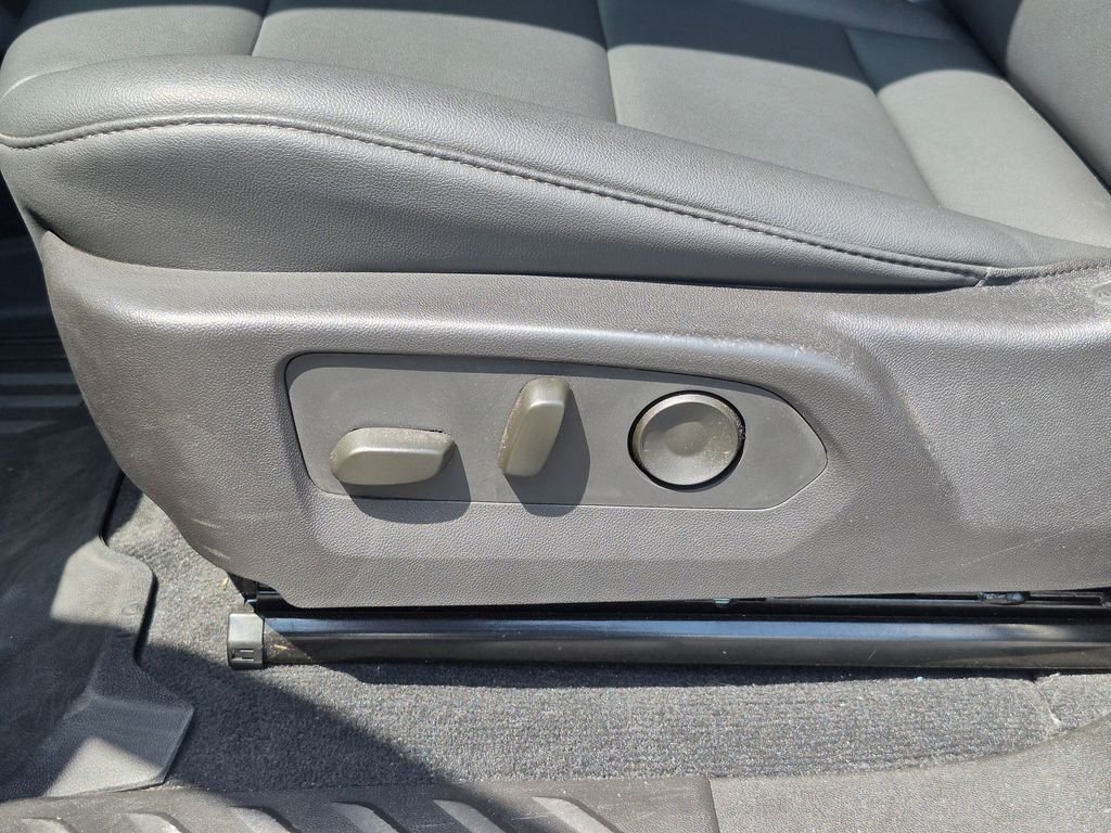 Used 2025 Gray Chevrolet Trail Boss image 15