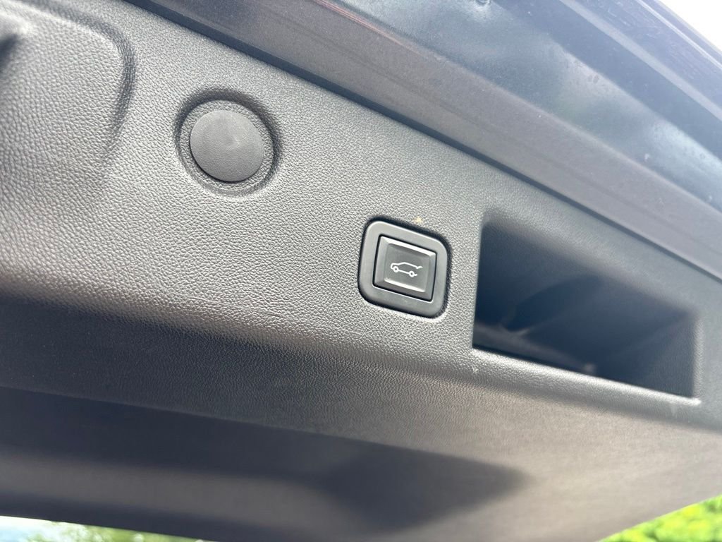 Used 2019 Gray Chevrolet LT image 35