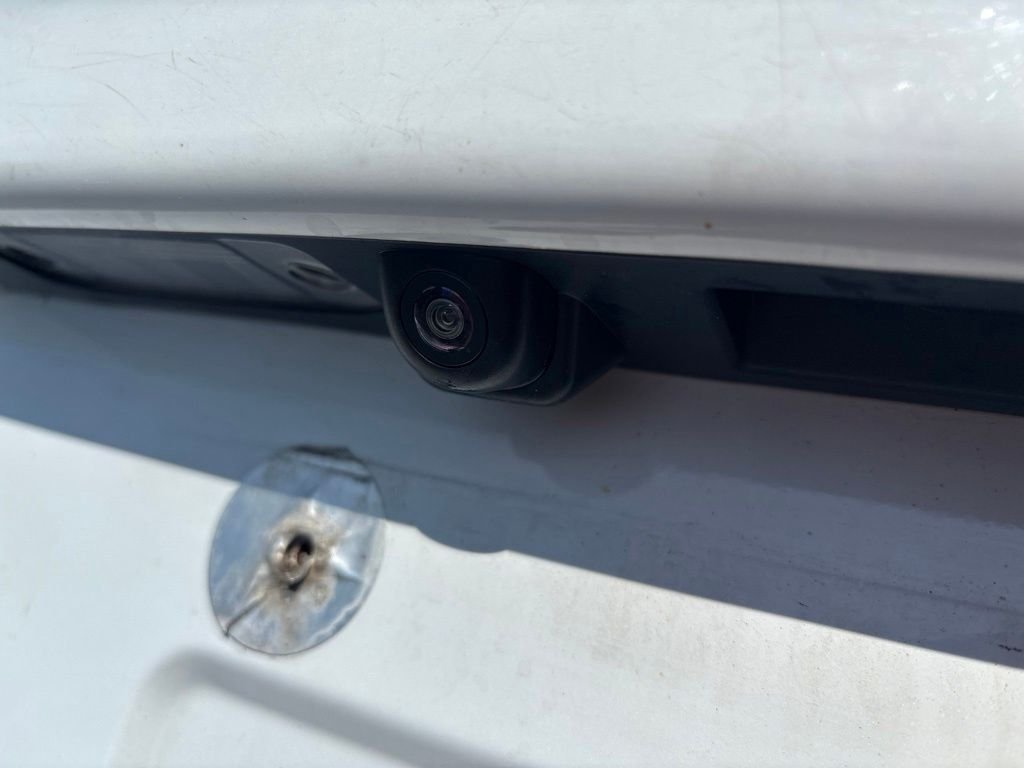 Used 2020 White Hyundai SEL image 14