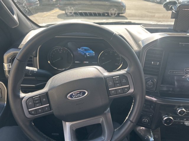 Used 2023 Avalanche Ford XLT image 12