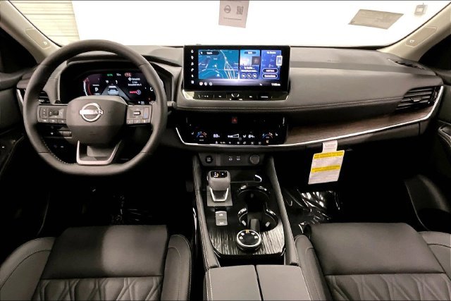 New 2026 Super Black Nissan Platinum image 6