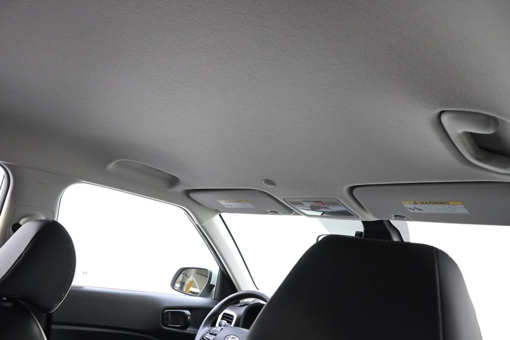 Certified Used 2025 Green Hyundai Limited image 17