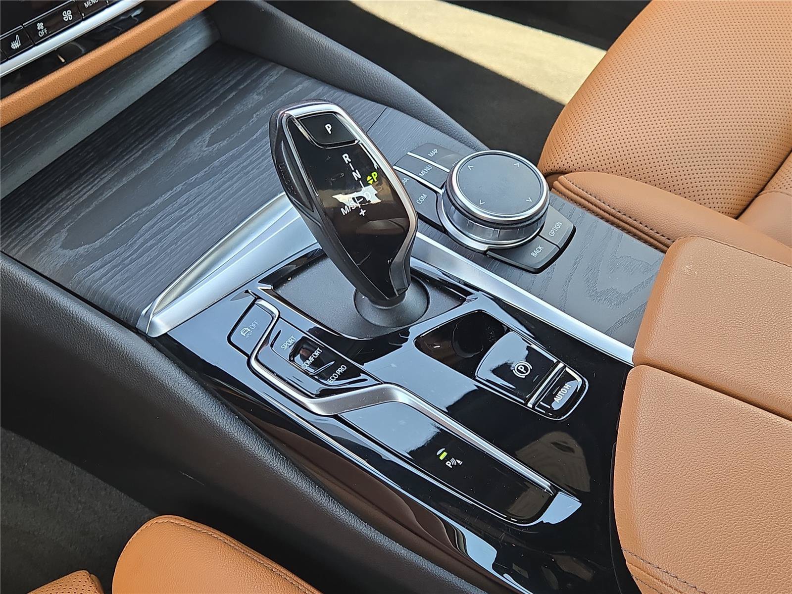 2023 BMW 5 Series 530i - Photo 31
