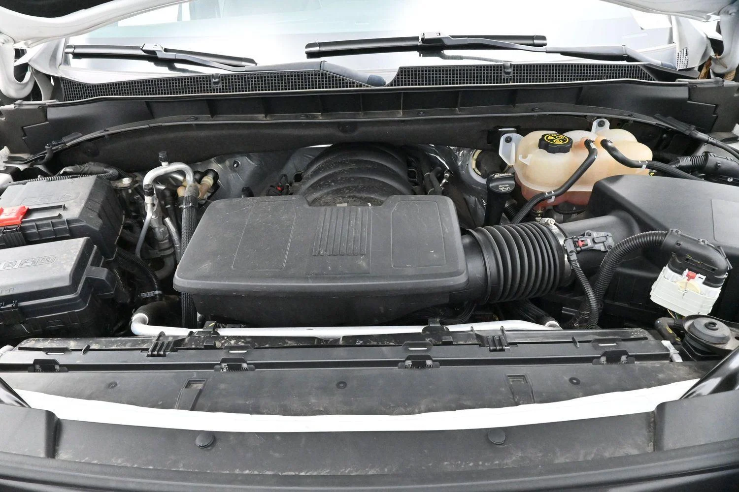 Used 2023 Iridescent Pearl Tricoat Chevrolet Premier image 44