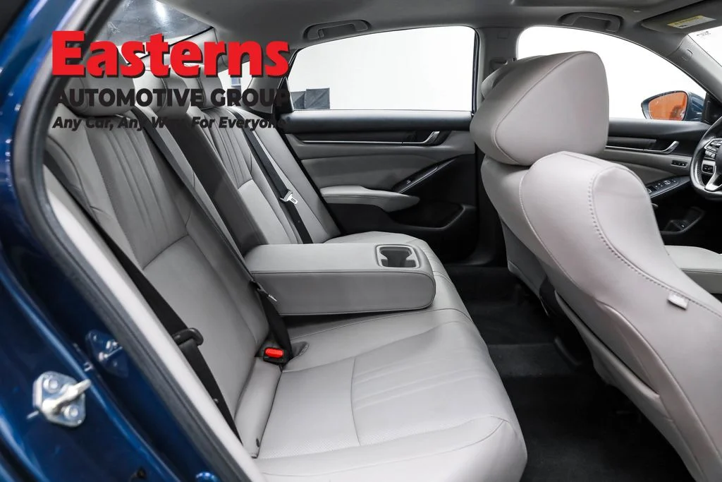 Used 2020 Blue Honda EX-L image 22