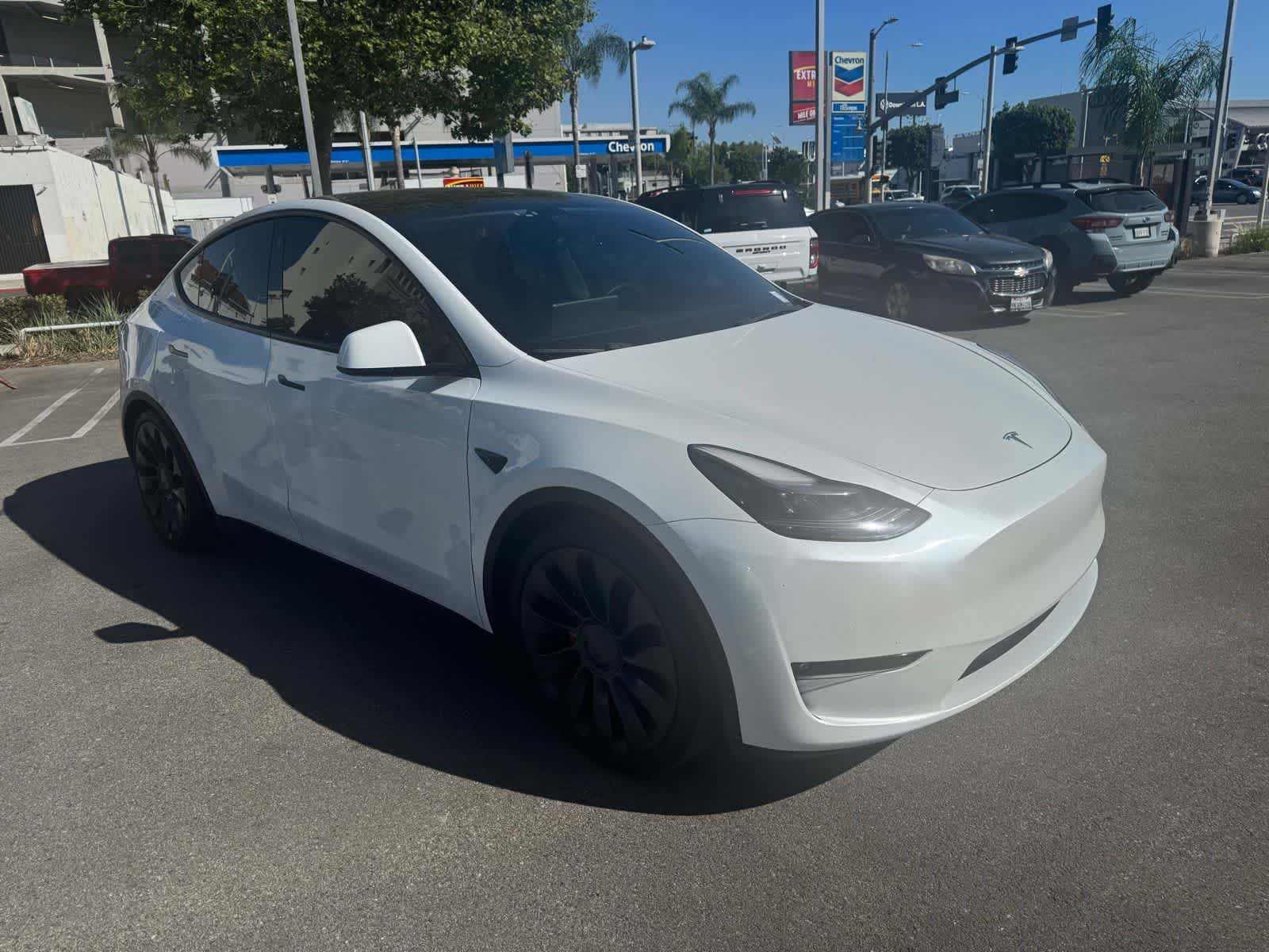 Used 2022 Tesla Model Y Performance with VIN 7SAYGDEF8NF443818 for sale in Los Angeles, CA