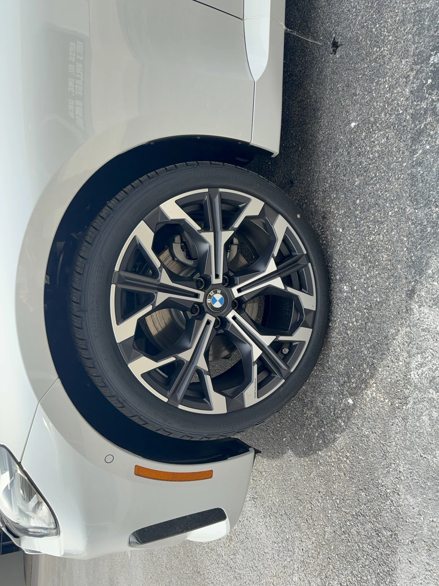 New 2026 Mineral White Metallic BMW xDrive image 17