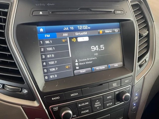 Used 2018 White Hyundai 2.4 Base image 13