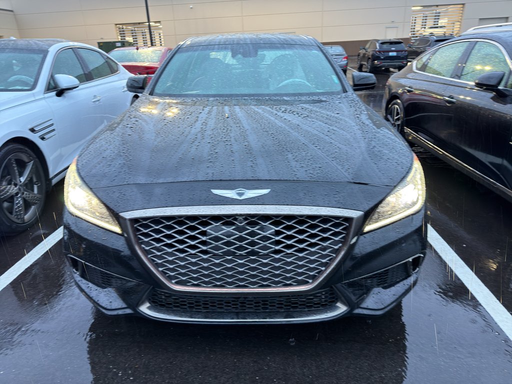 Used 2018 Caspian Black Genesis 3.3T Sport image 2