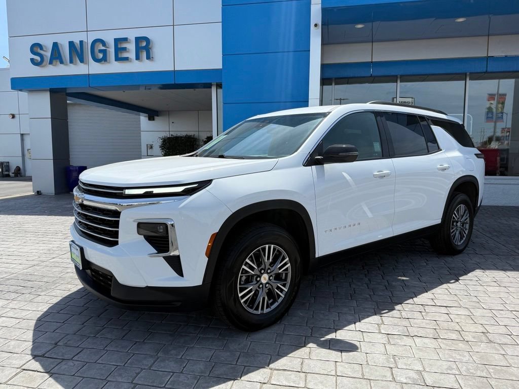 Used 2025 Summit White Chevrolet LT image 4