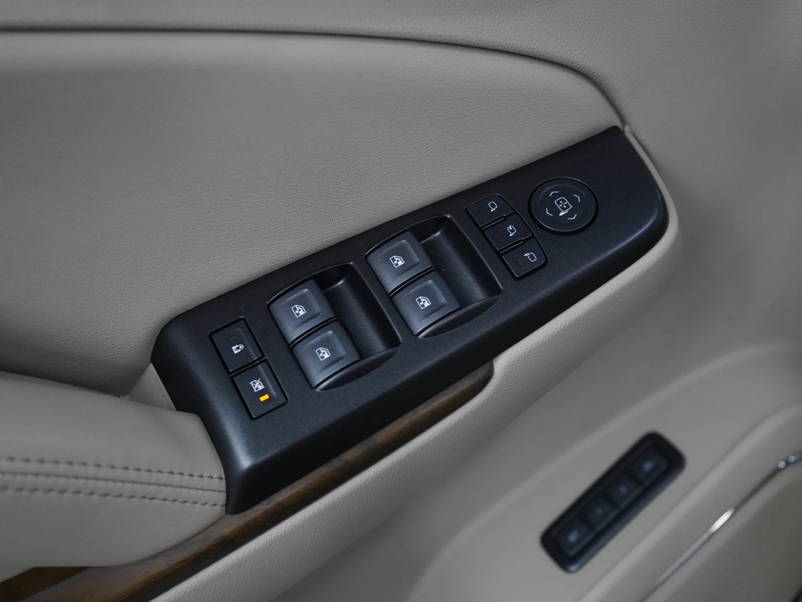 Used 2020 DARK SKY METALLIC GMC Denali image 22
