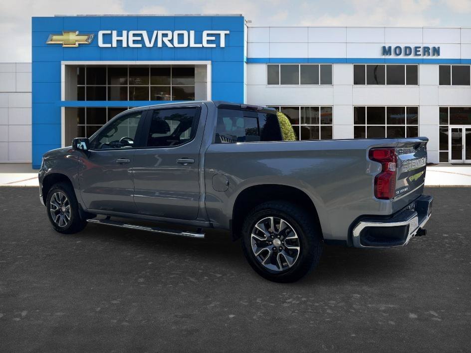 Used 2025 Sterling Gray Metallic Chevrolet LT image 3