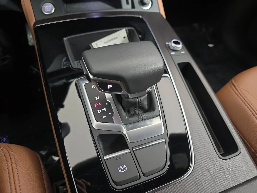 Used 2021 Glacier White Audi 45 Premium Plus image 28