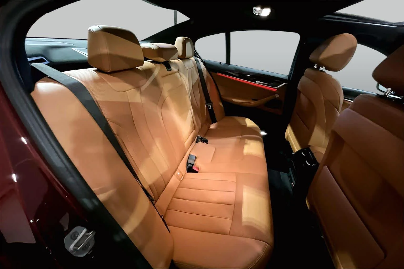 Used 2023 Aventurin Red Metallic BMW 530i xDrive image 19