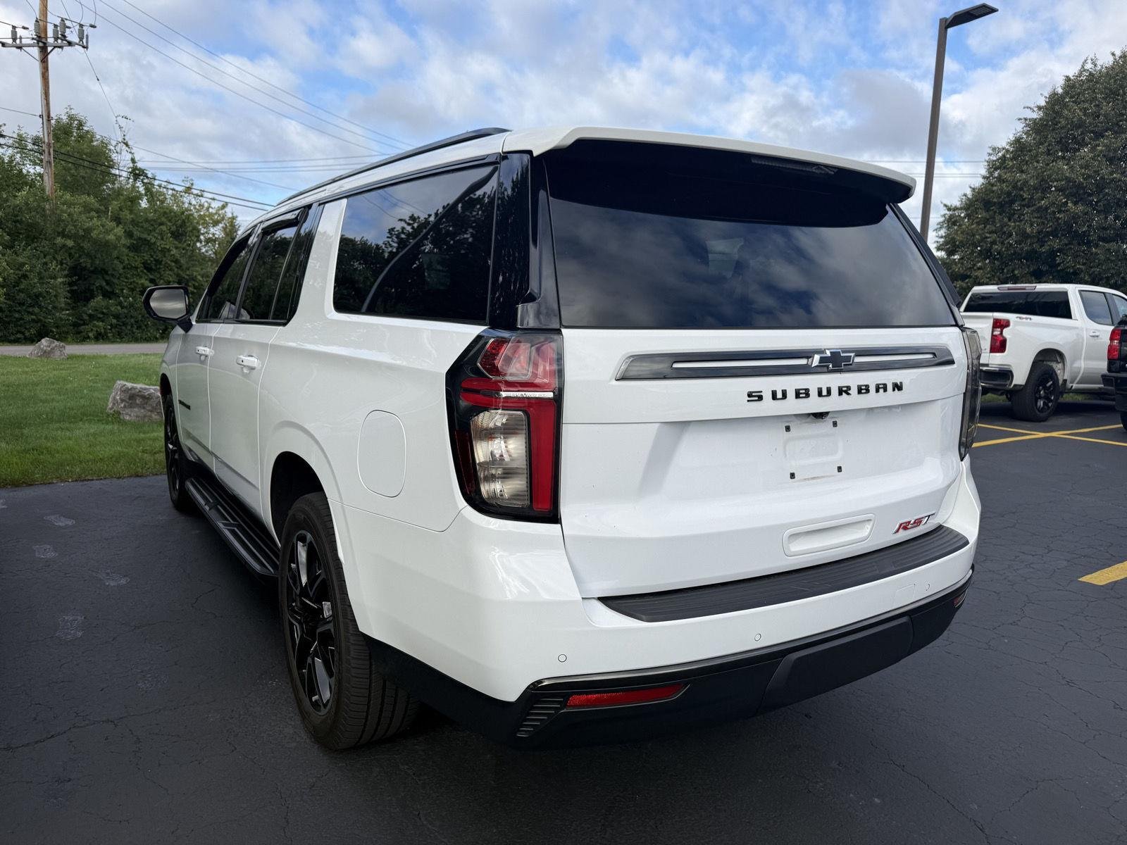 Used 2021 Summit White Chevrolet RST image 2