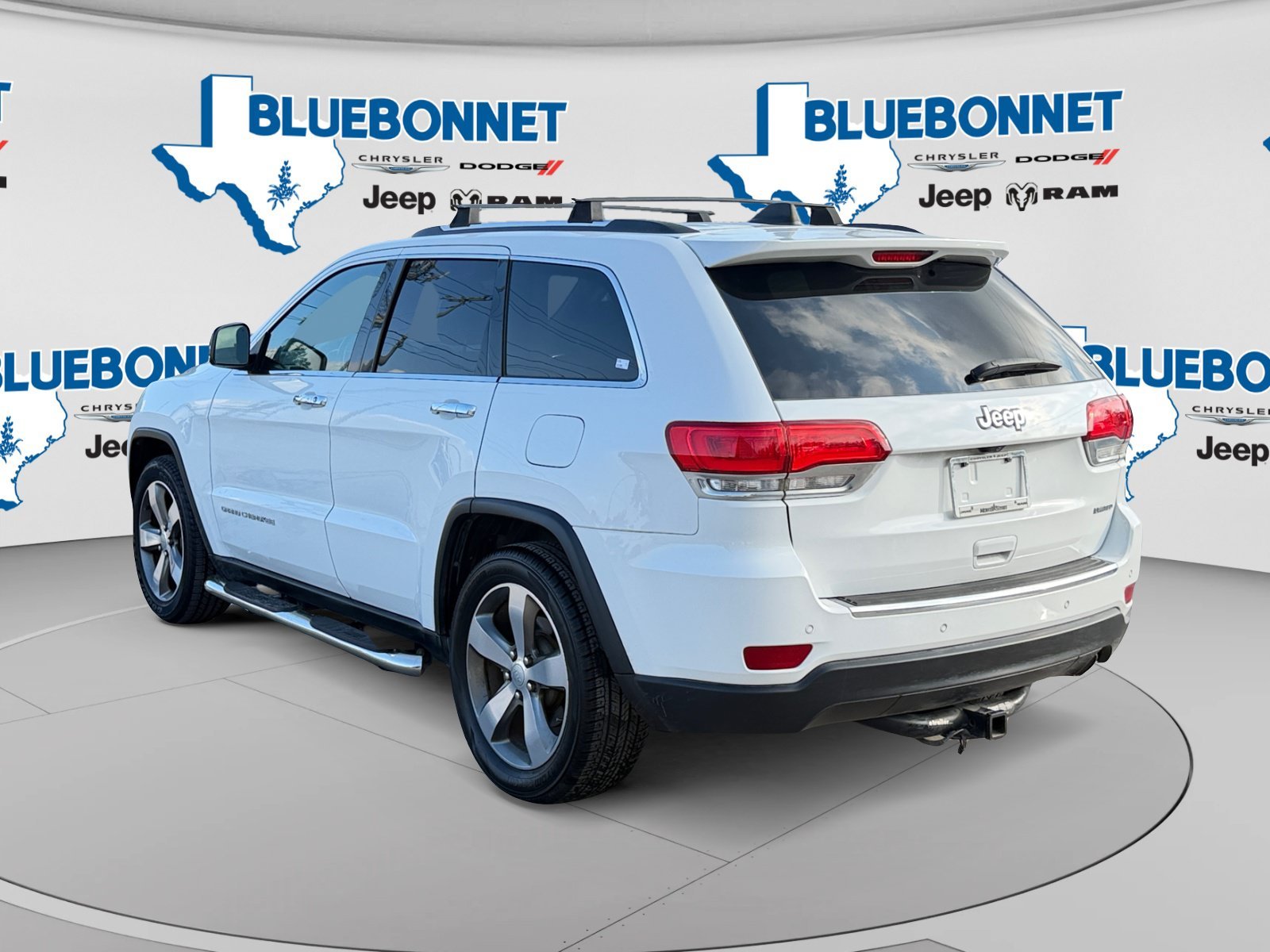 Used 2015 Bright White Clearcoat Jeep Limited image 7