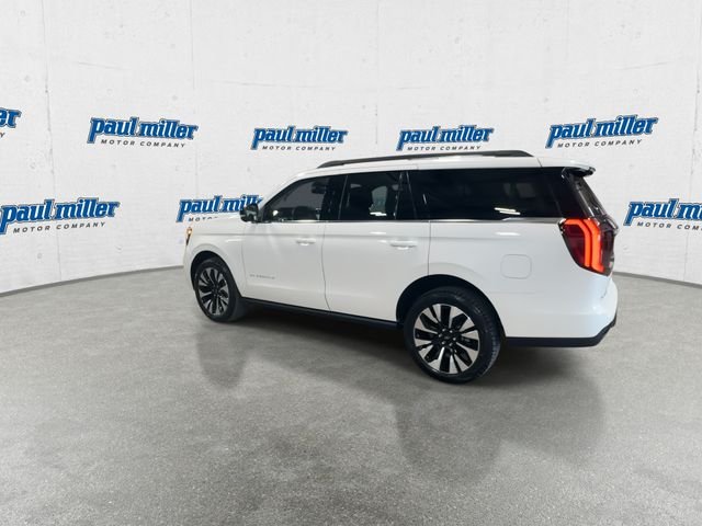 New 2027 Star White Metallic Tri-Coat Ford Platinum image 7