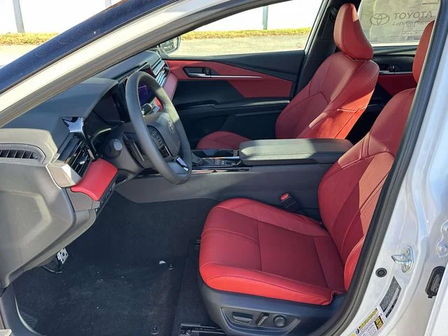 2026 Toyota Camry XSE - Photo 16