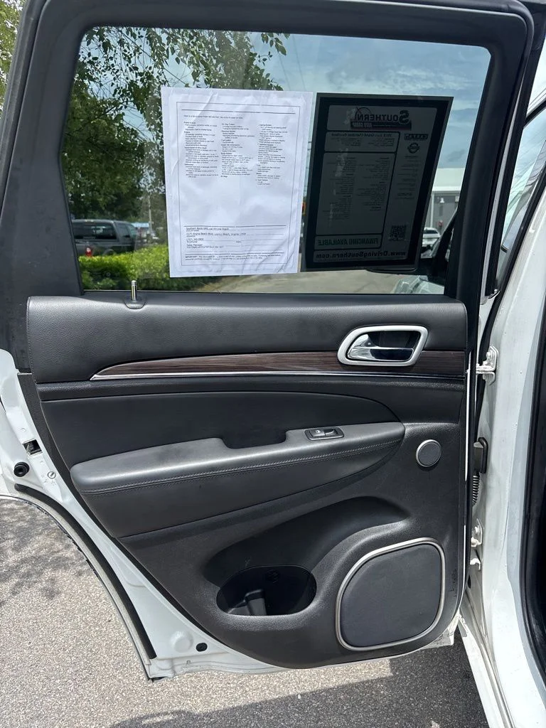 Used 2018 White Jeep Overland image 17
