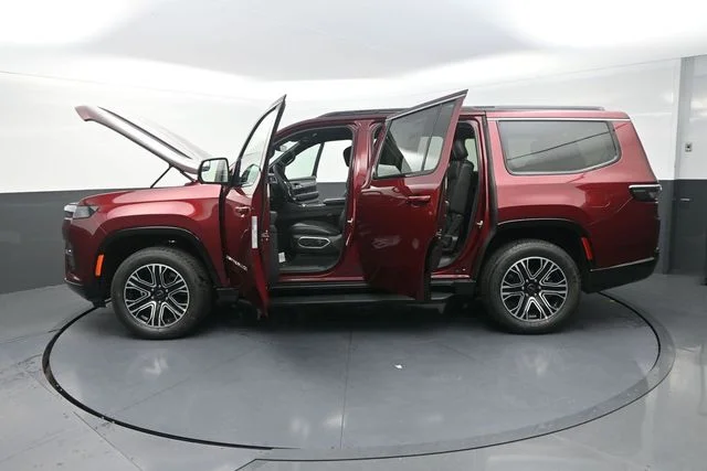 New 2026 Velvet Red Pearl-Coat Exterior Paint Jeep  image 34