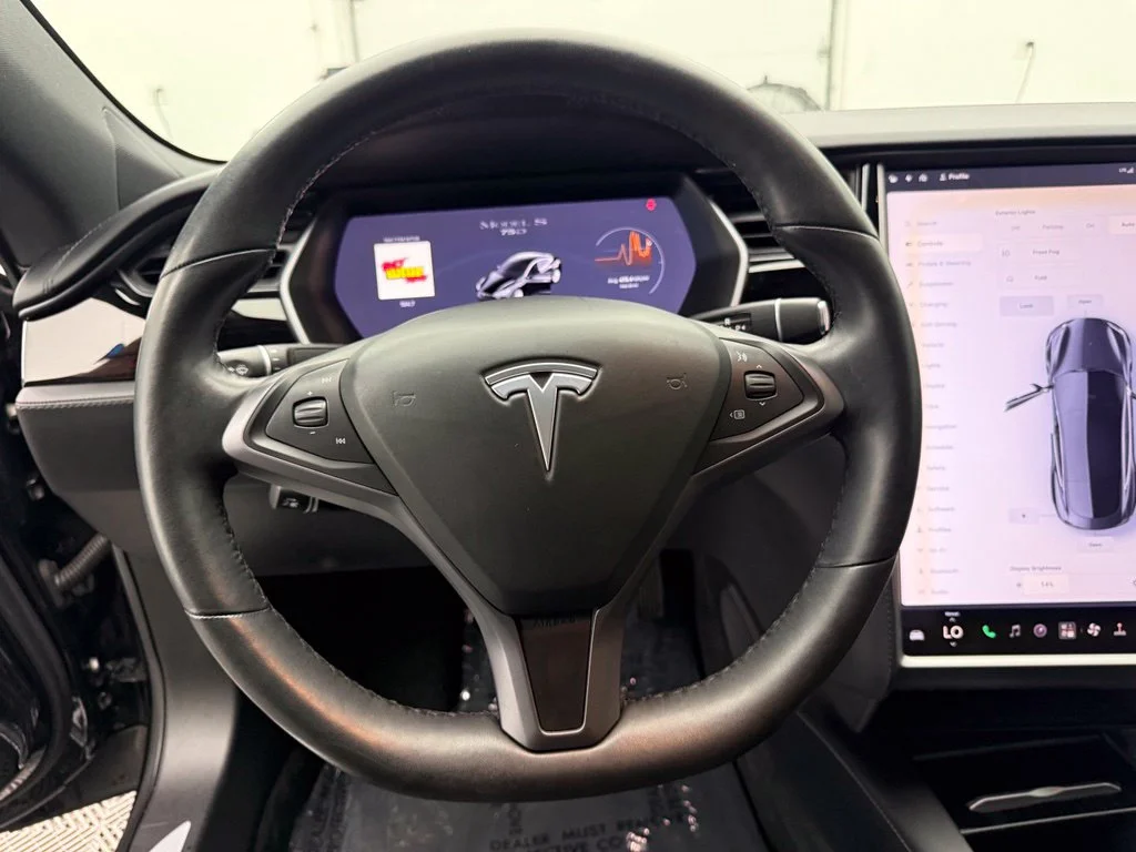 Used 2018 Black Tesla 75D image 20