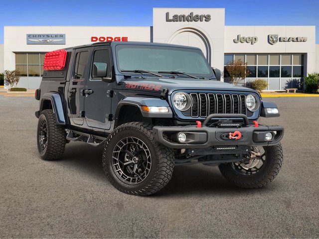 2025 Jeep Gladiator Nighthawk