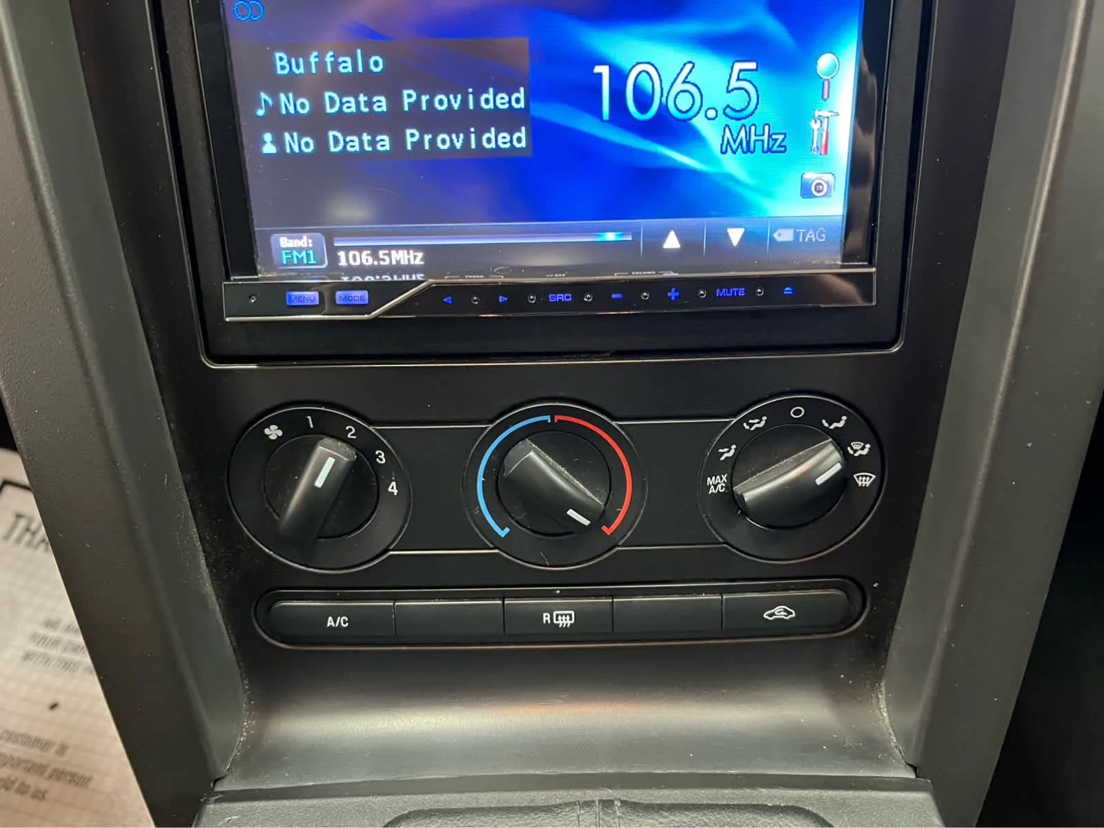 Used 2008 Grabber Orange Ford GT Premium image 19