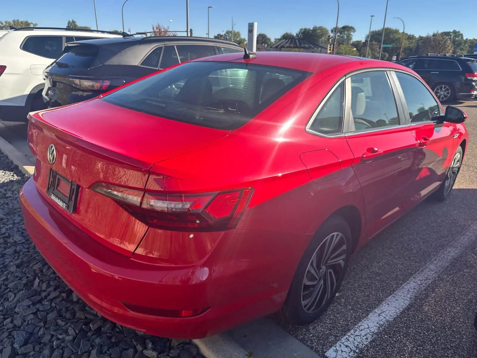 Used 2020 Tornado Red Volkswagen SEL image 3