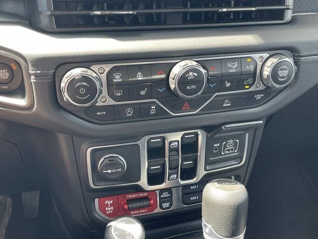 Used 2025 White Jeep Rubicon image 26