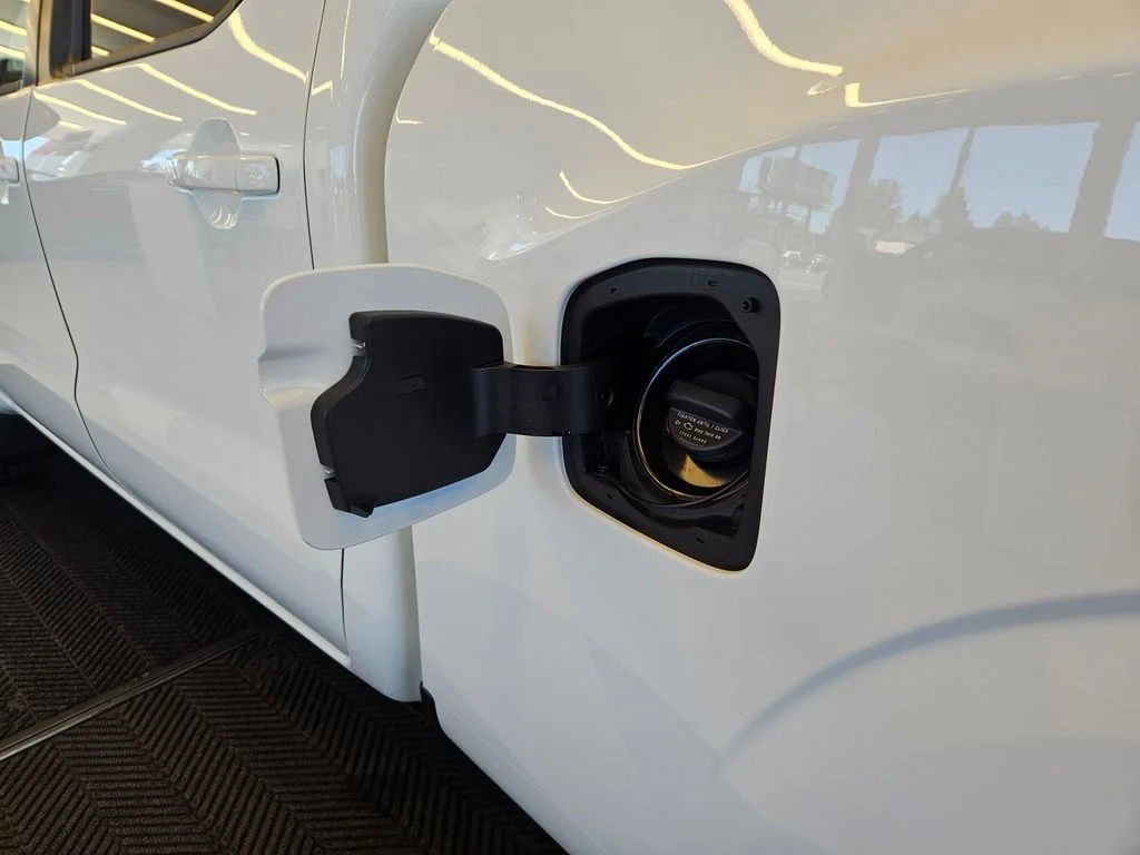 New 2026 Glacier White Nissan SV image 29