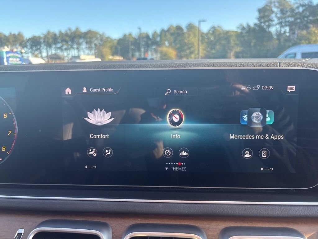 Used 2020 White Mercedes-Benz GLE 350 image 33