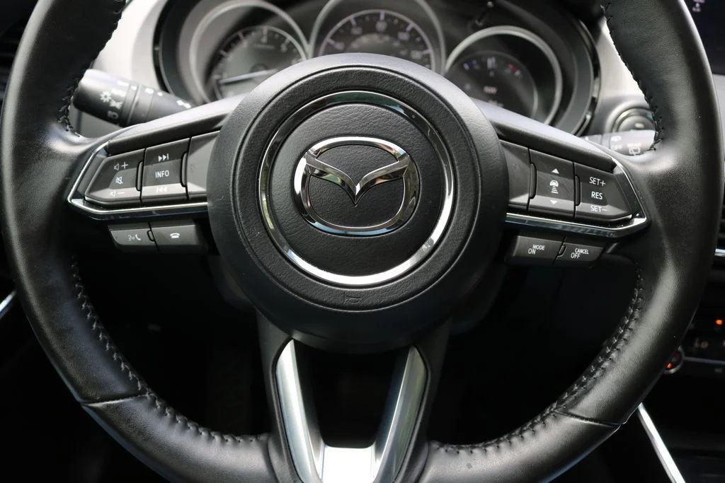 Used 2023 White Mazda Touring image 22