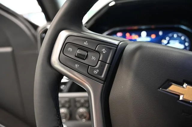 New 2026 Summit White Chevrolet LT (2FL) image 20