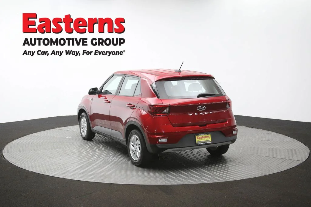 Used 2025 Red Hyundai SE image 63