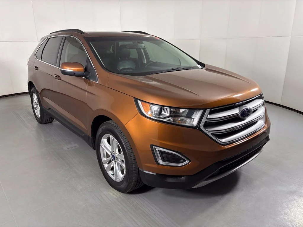 Used 2017 Red Ford SEL image 2