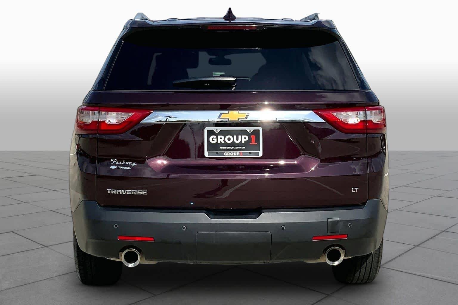 Used 2018 Black Currant Metallic Chevrolet LT Cloth image 5