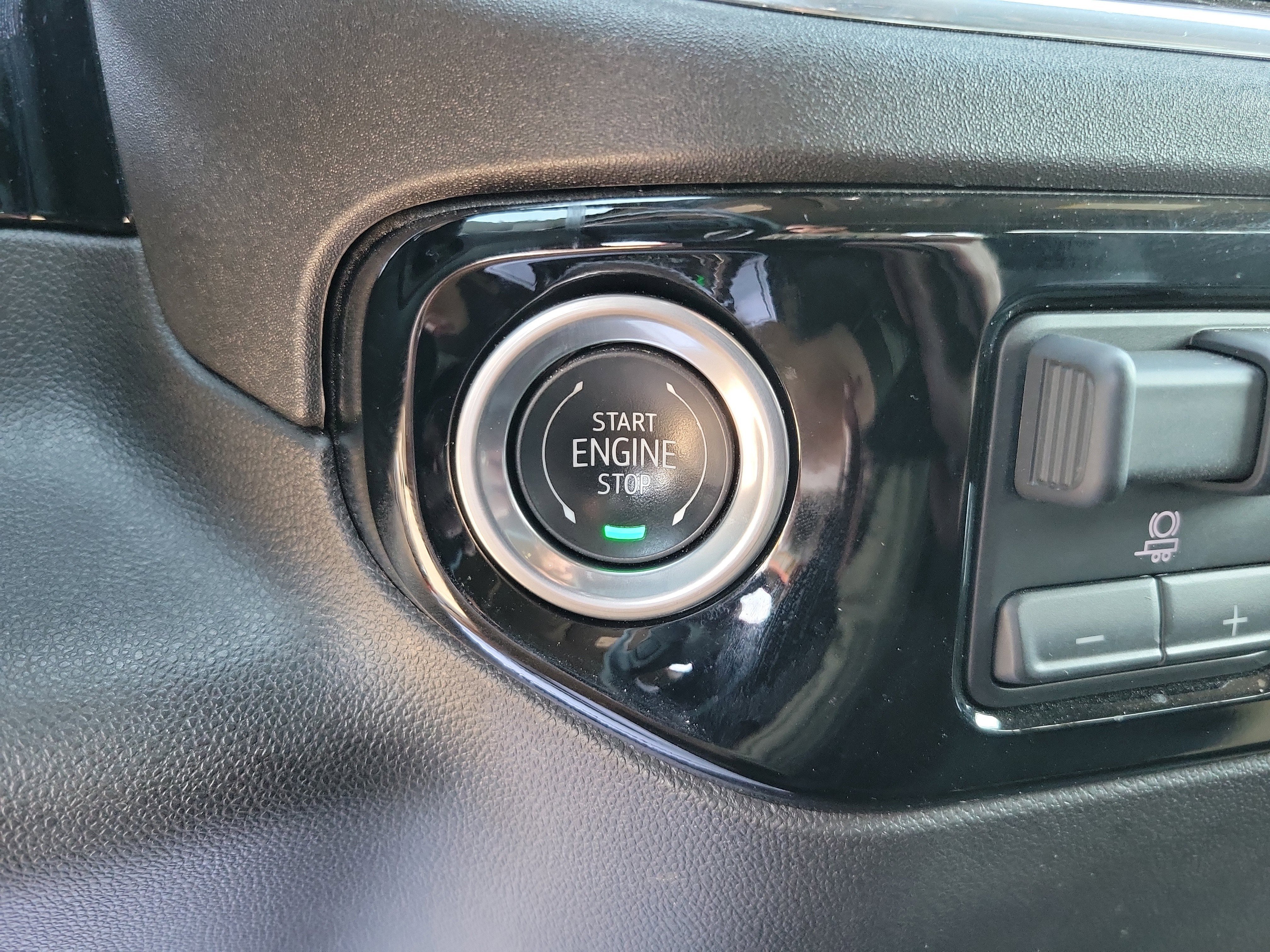 2025 Chevrolet Silverado 1500 LT - Photo 12