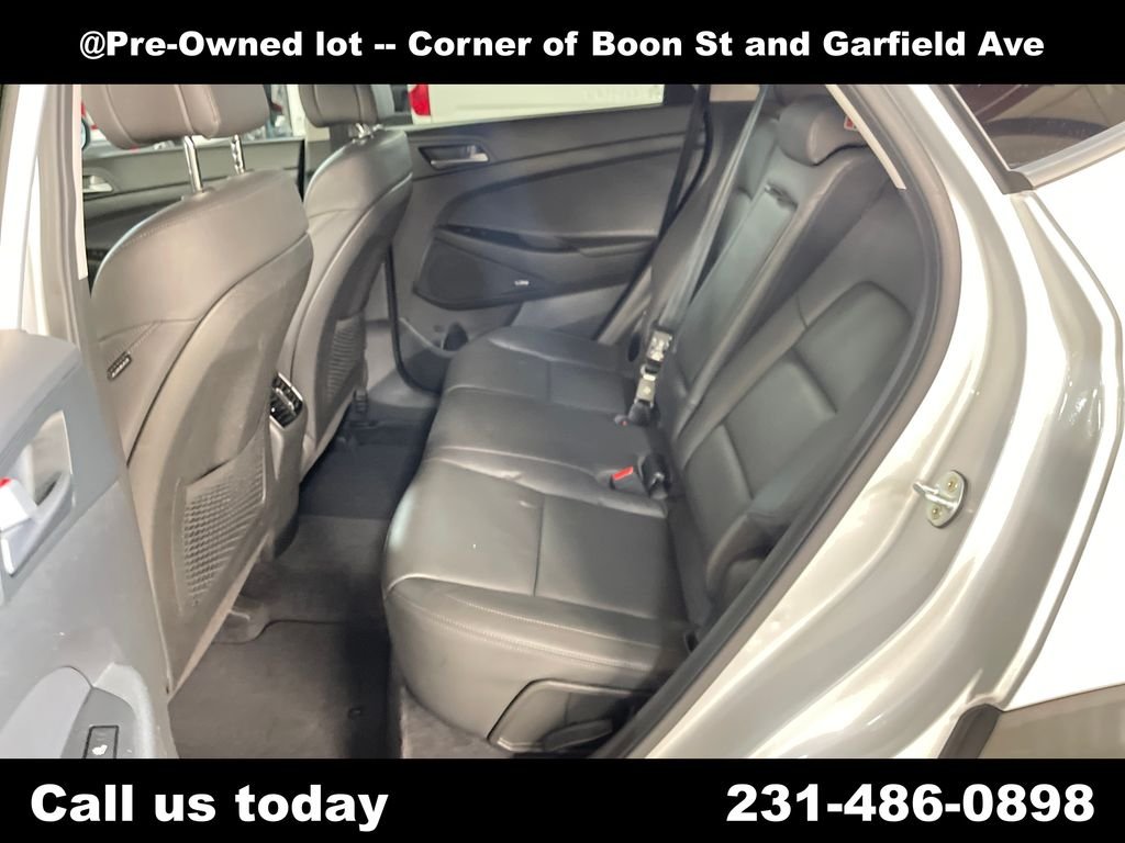 Used 2017 Silver Hyundai Limited image 27