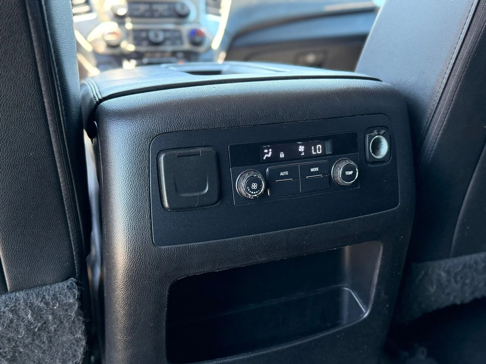 Used 2018 Black Chevrolet LT image 29