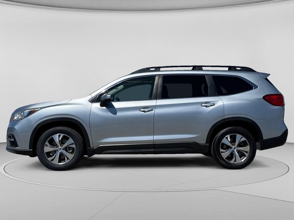 Used 2021 Ice Silver Metallic Subaru Premium image 8