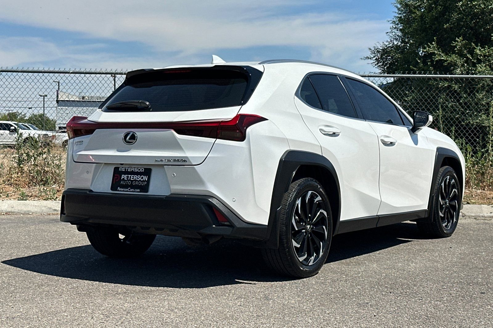 Used 2023 White Lexus 250h Base image 4
