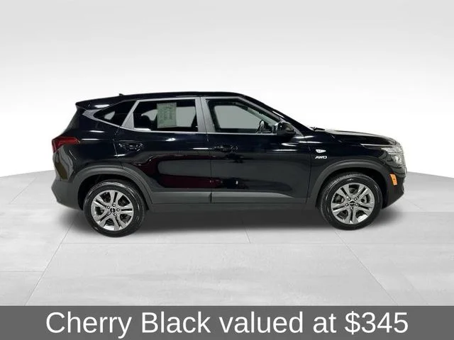 Used 2023 Black Kia LX image 4