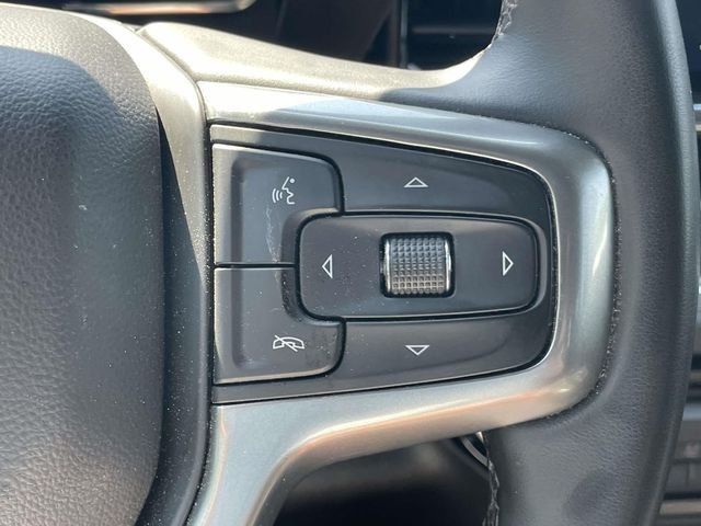 Used 2025 White Chevrolet LT image 23