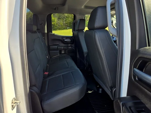 Used 2022 White Chevrolet WT image 17