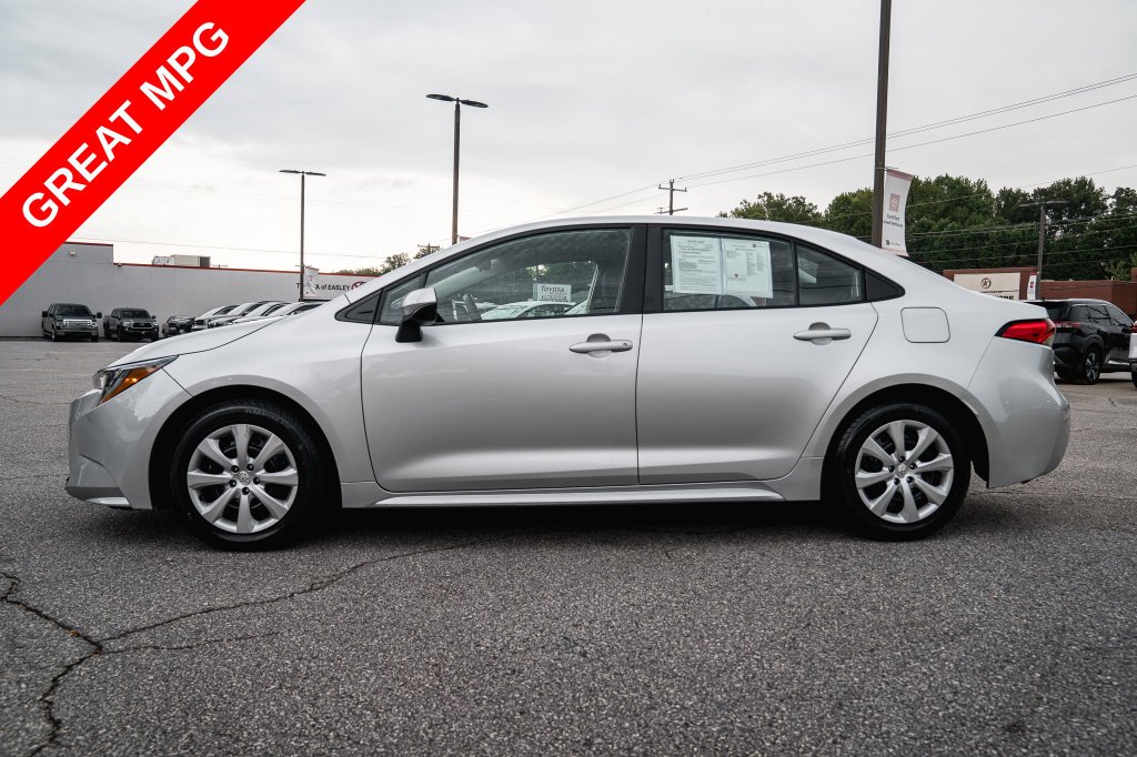 Certified Used 2025 Classic Silver Metallic Toyota LE image 4