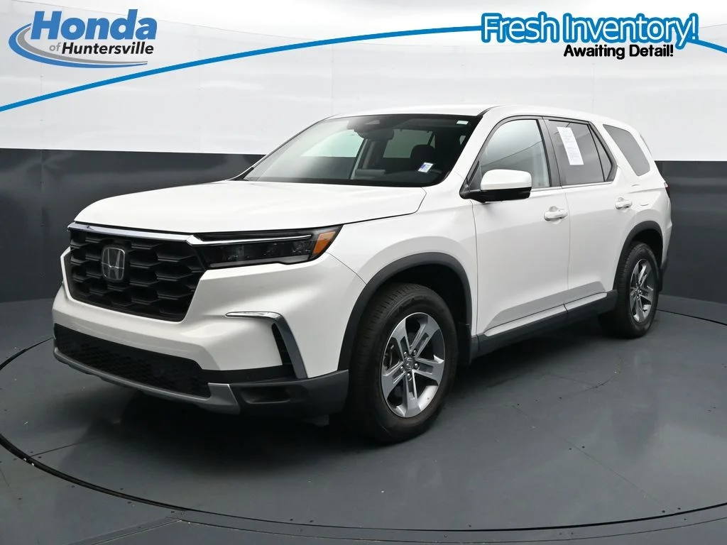 Used 2025 Platinum White Pearl Honda EX-L image 4